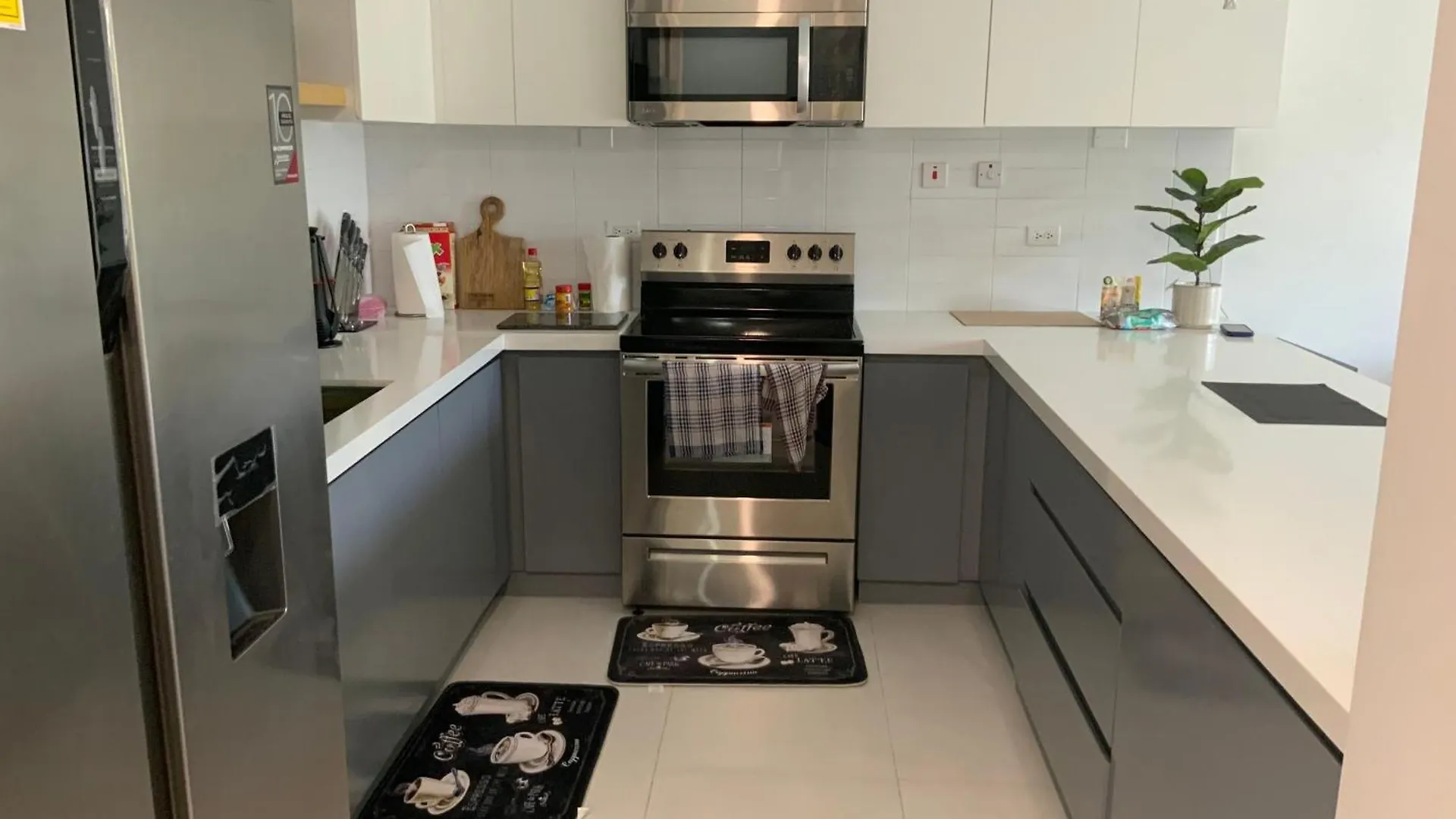 Impeccable 2-Bed Apartment In Kingston